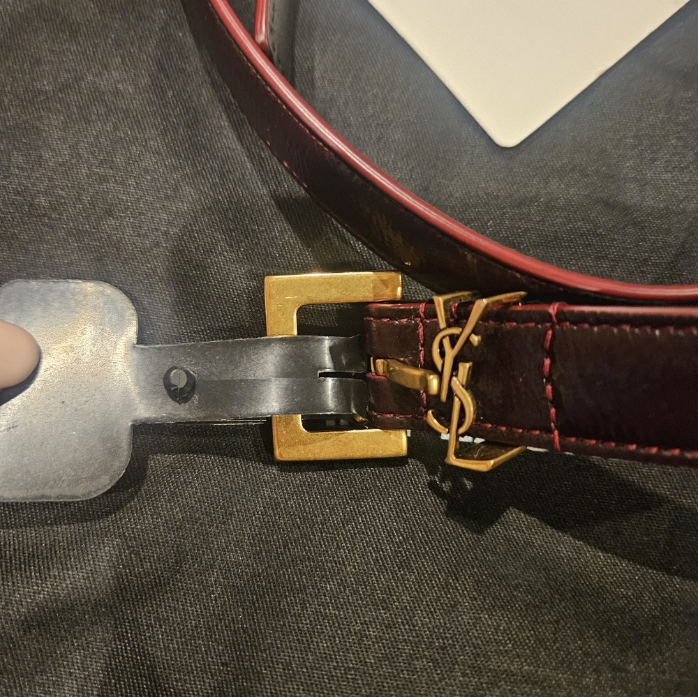 SAINT LAURENT Cassandre Thin Belt with Square Buckle - Red Bordeaux - Picture 2 of 5
